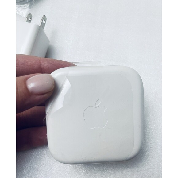 Authentic Apple Accessories Lightning Cables Power Adapters AUX Earbuds NEW - Picture 6 of 9